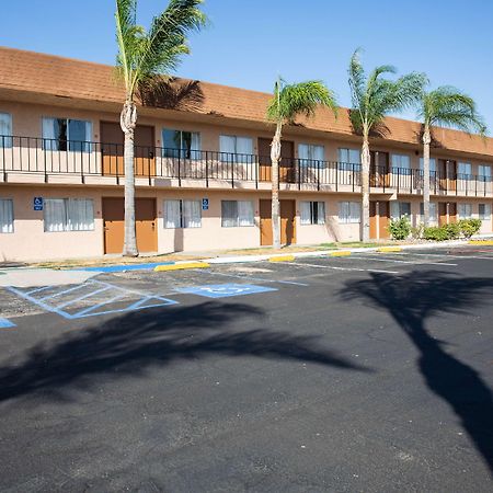 Econo Lodge I-5 At Rt 58 Buttonwillow Exterior photo